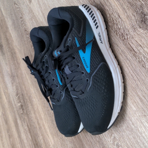 Brooks Shoes - Brooks Ariel '20 Black & Blue Max Support Running Sneakers Size 8.5